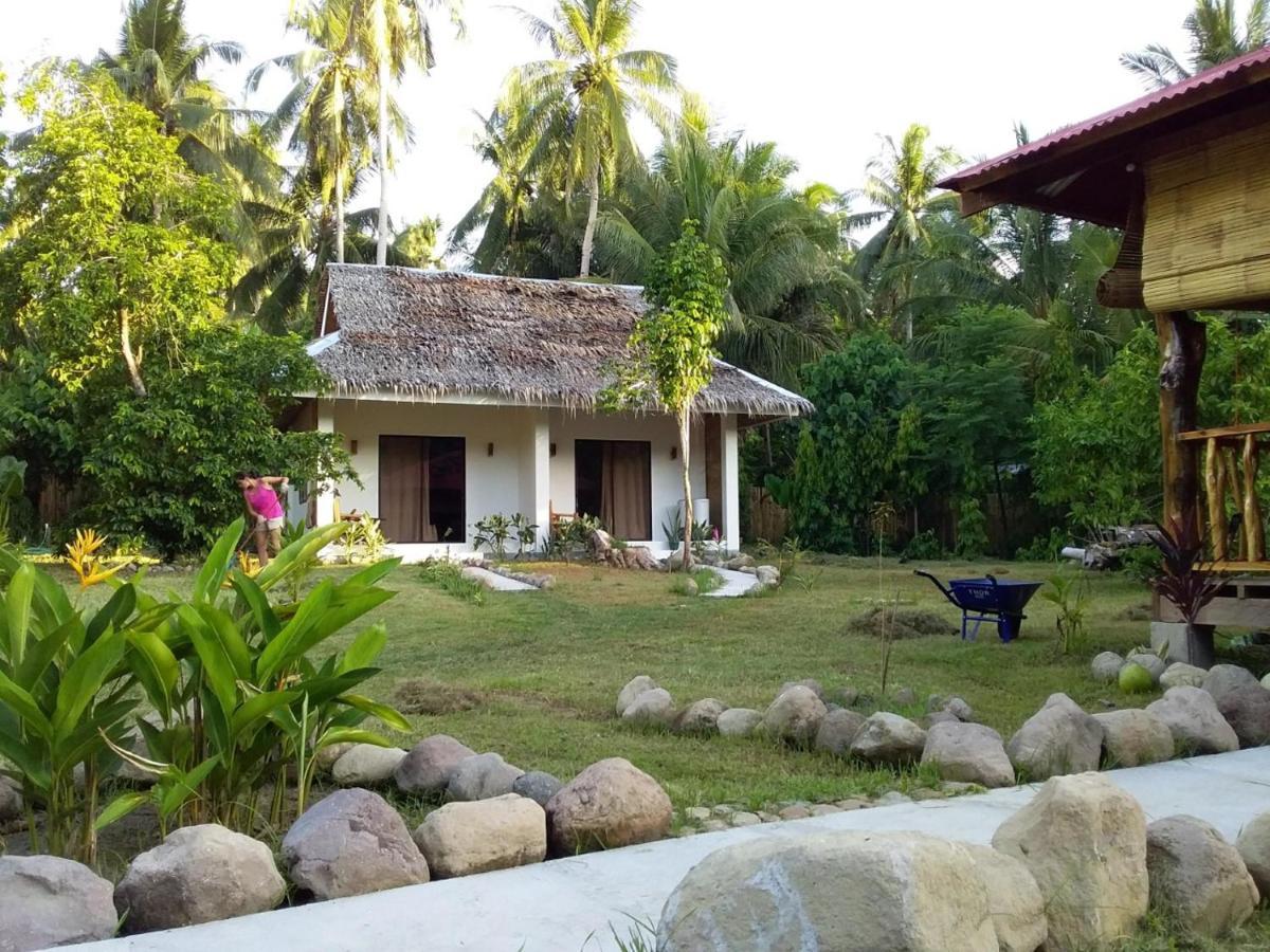 Happy Coconut Camiguin Hotel Mambajao Exterior photo