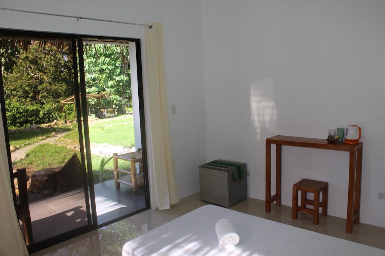 Happy Coconut Camiguin Hotel Mambajao Exterior photo